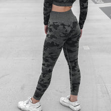 Load image into Gallery viewer, Classic Camo Leggings