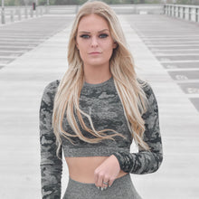 Load image into Gallery viewer, Classic Camo Long Sleeve Top