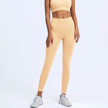 Load image into Gallery viewer, Lifestyle Seamless Set (Leggings + Top)